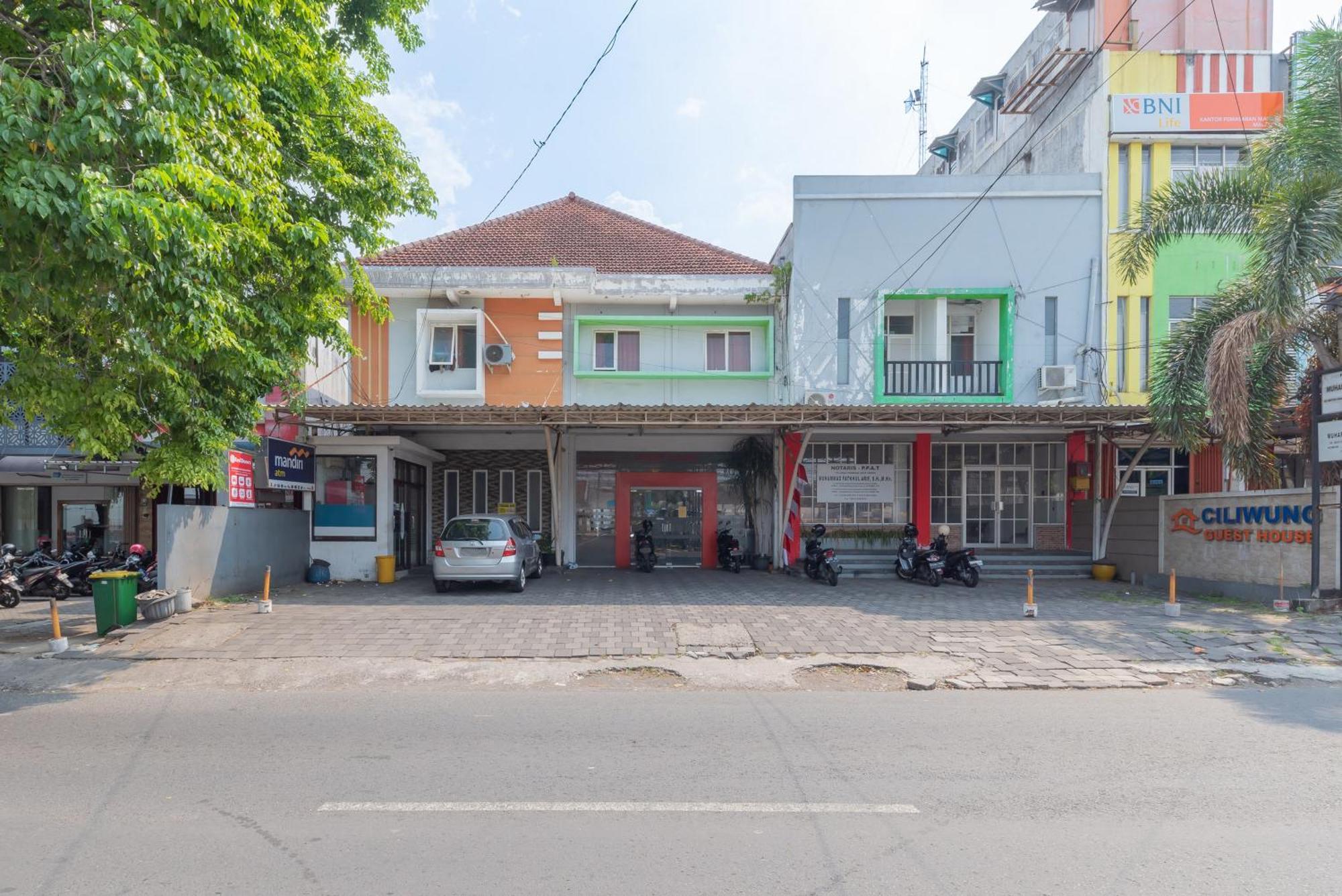 Reddoorz At Ciliwung Guest House Syariah มะลัง ภายนอก รูปภาพ
